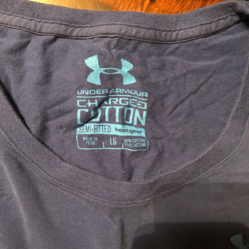 Blue under armour T-shirt